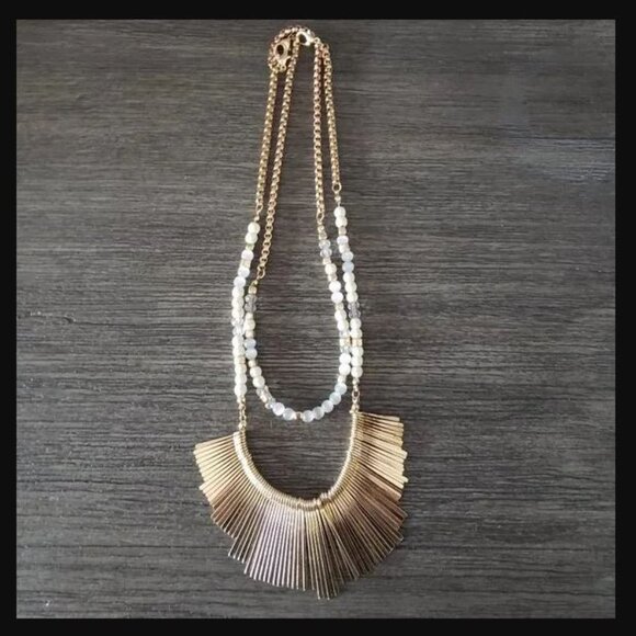 STATEMENT NECKLACE - 2 layers in gold, white and cream beading with metal detail - Picture 1 of 6